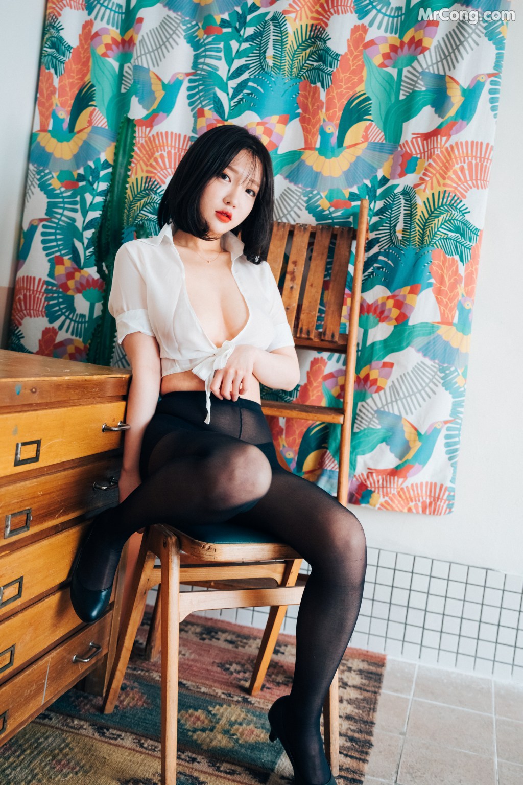 [Loozy] Officegirls Vacation Vol.1: Son Ye-Eun (손예은) (55 photos + 10 videos) – Page 4
