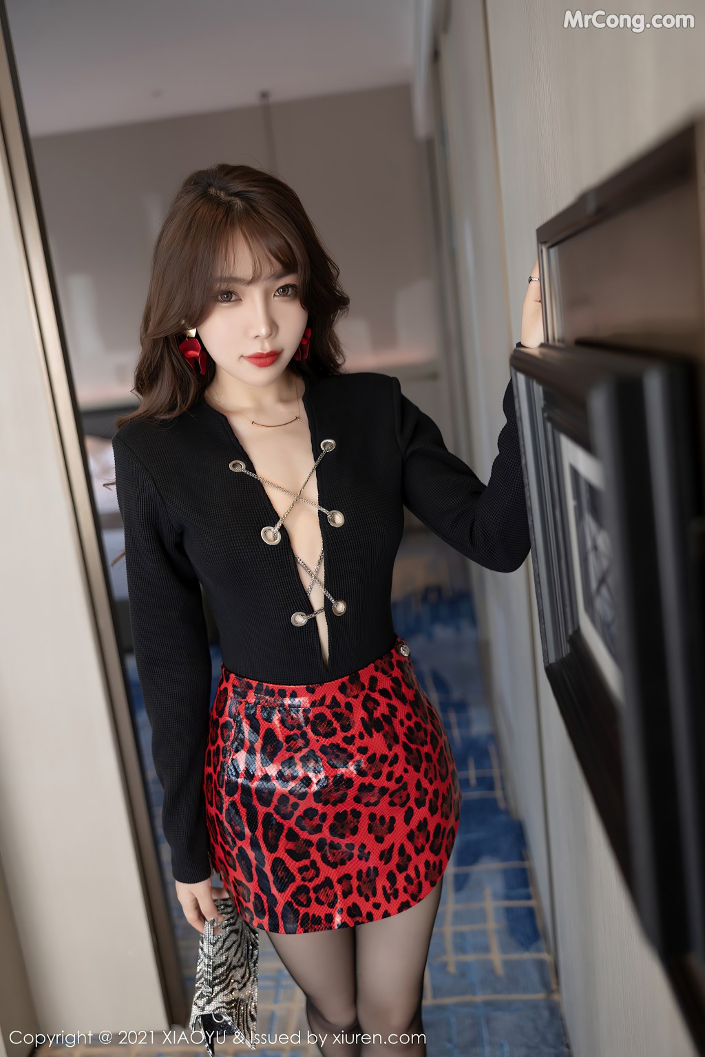 XiaoYu Vol.649: Booty (芝芝) (68 photos)