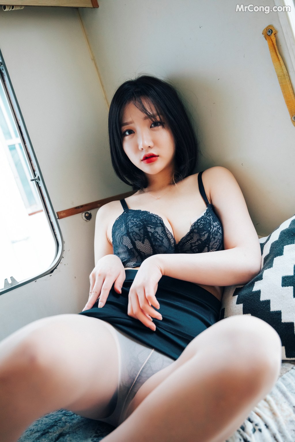 [Loozy] Officegirls Vacation Vol.2: Son Ye-Eun (손예은) (85 photos) – Page 7