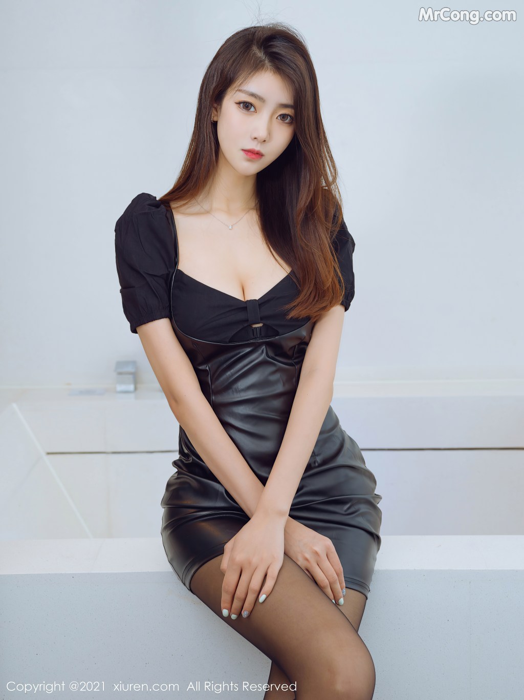XIUREN No.3858: Ke Le Vicky (可樂Vicky) (53 photos)