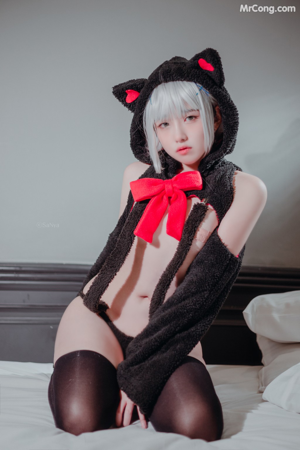 Sonson (손손): Mischief Black Cat (35 photos) – Page 3