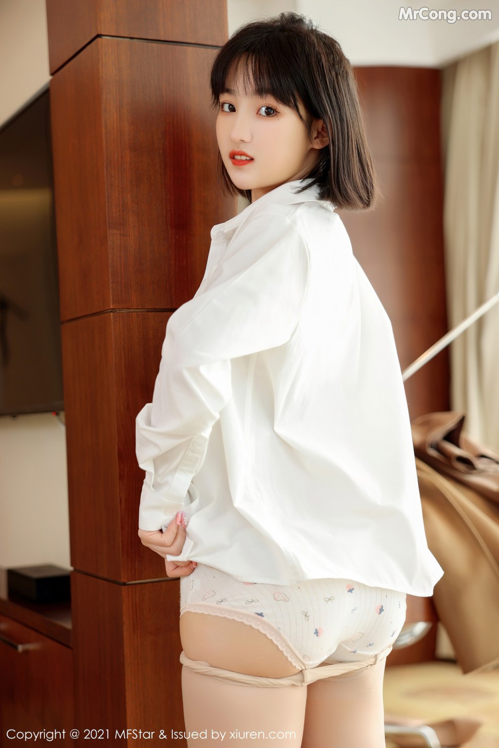 MFStar Vol.543: 甜筒晓彤 (54 photos) – Page 4