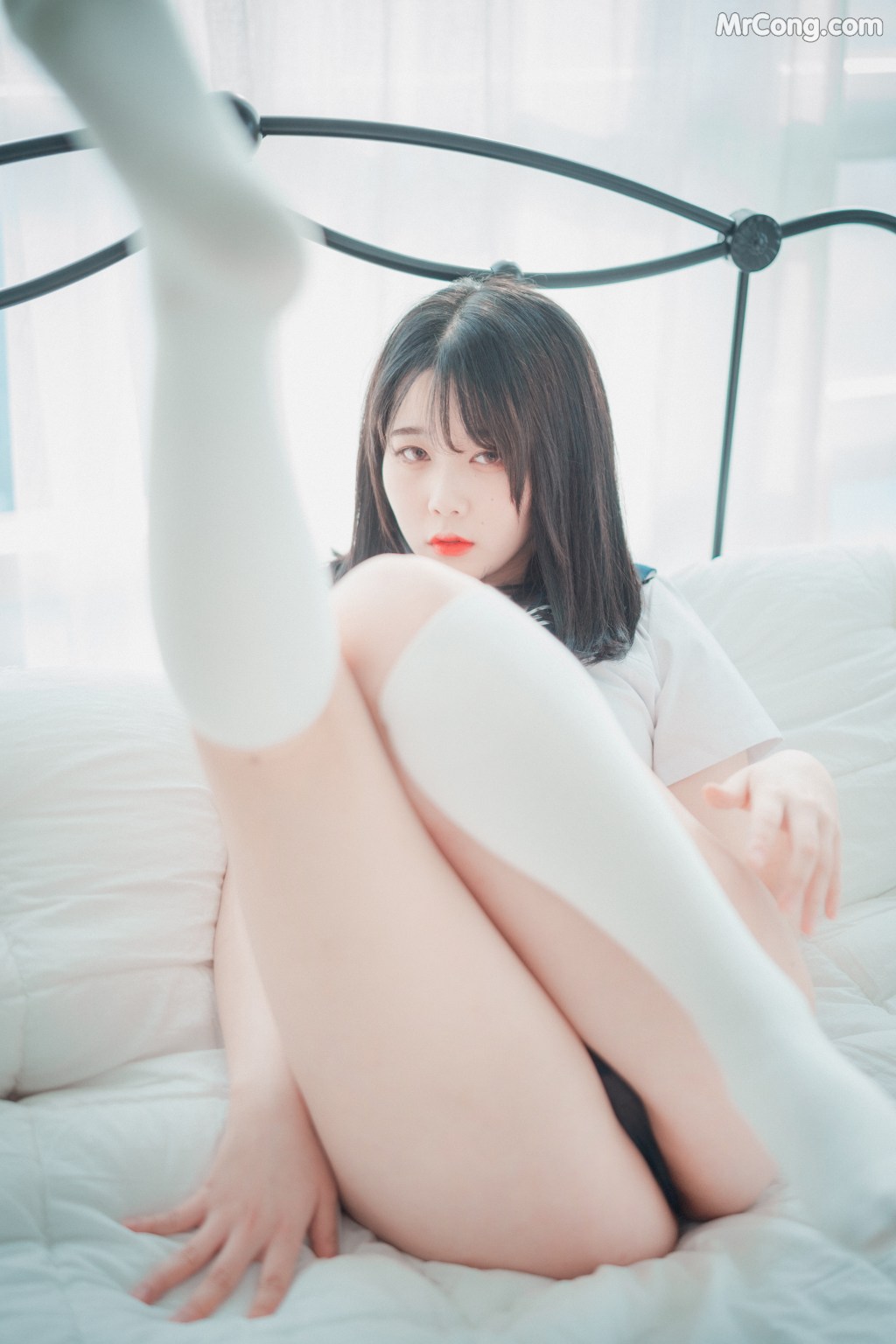 DJAWA Photo – Zia (지아): “Swimming Lessons” (48 photos)