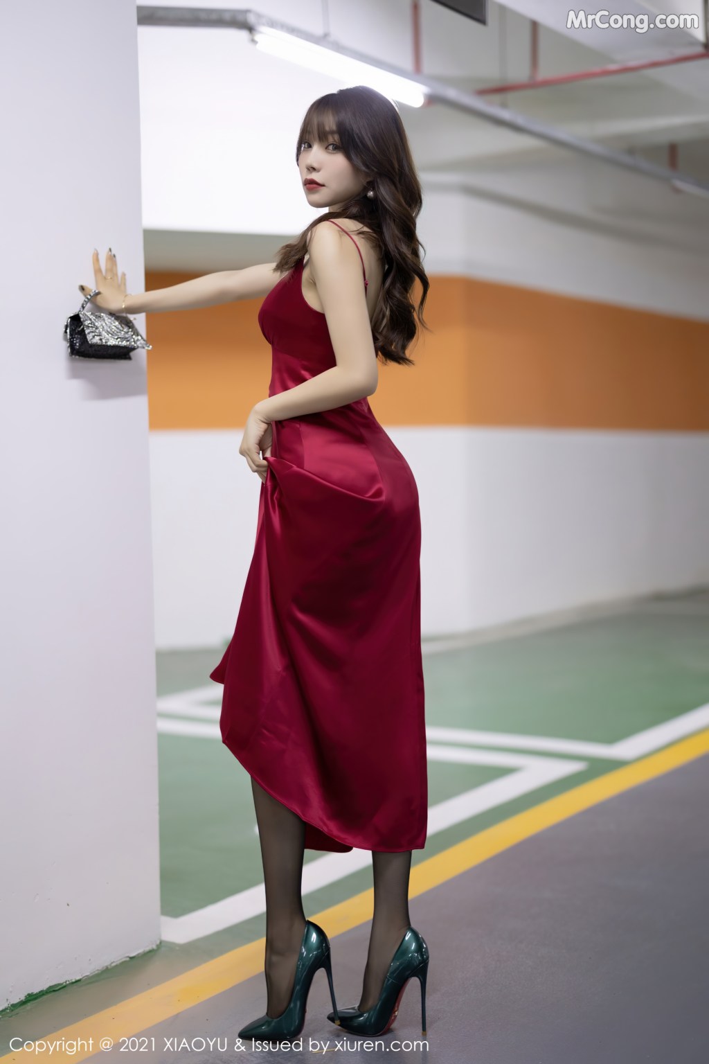XiaoYu Vol.654: Booty (芝芝) (83 photos)