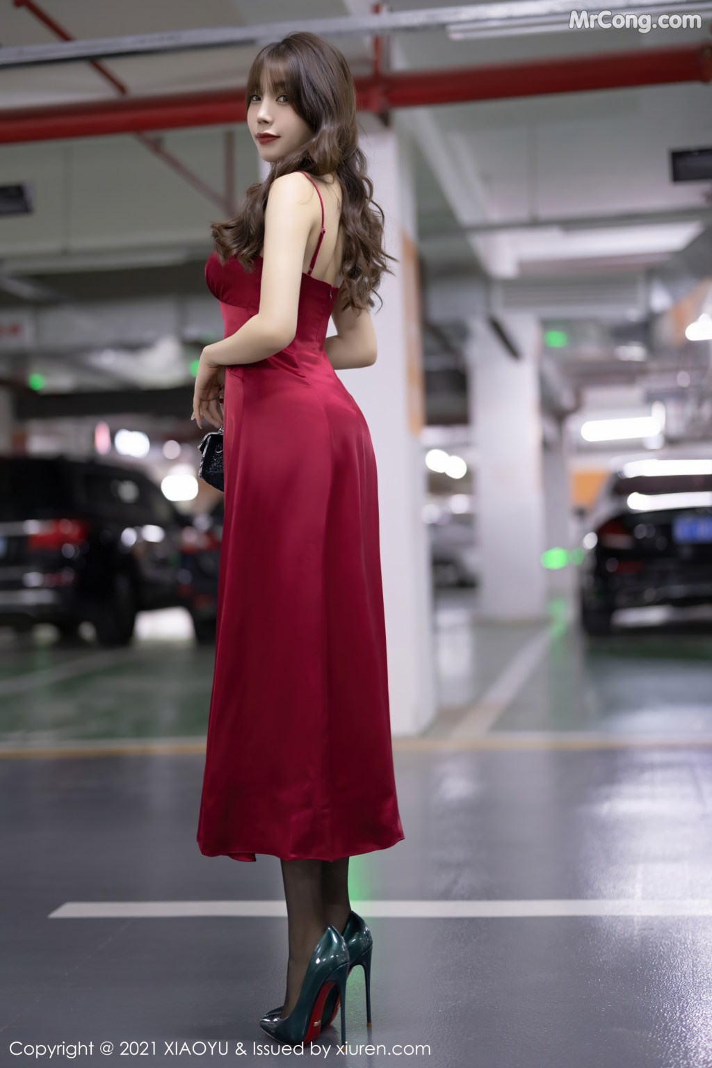 XiaoYu Vol.654: Booty (芝芝) (83 photos)