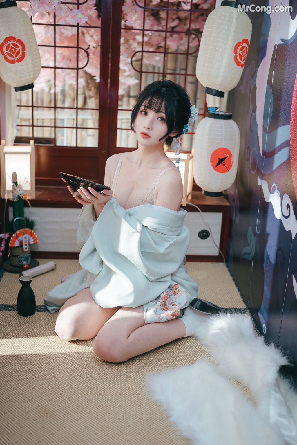 Coser@rioko凉凉子 Vol.081: 《年上の韵》温泉旅行 (31 photos + 6 videos)