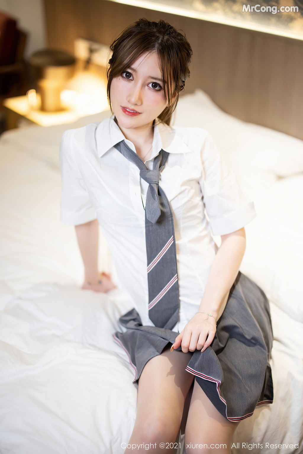 XIUREN No.3882: 美桃酱 (53 photos)