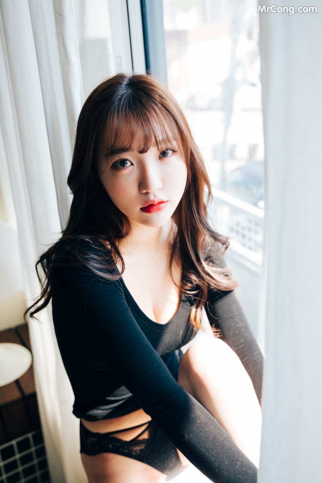 [Loozy] Maximum Vol.1 – Son Ye-Eun (손예은) (59 photos)