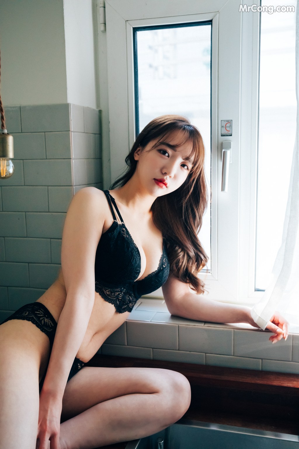 [Loozy] Maximum Vol.1 – Son Ye-Eun (손예은) (59 photos) – Page 2