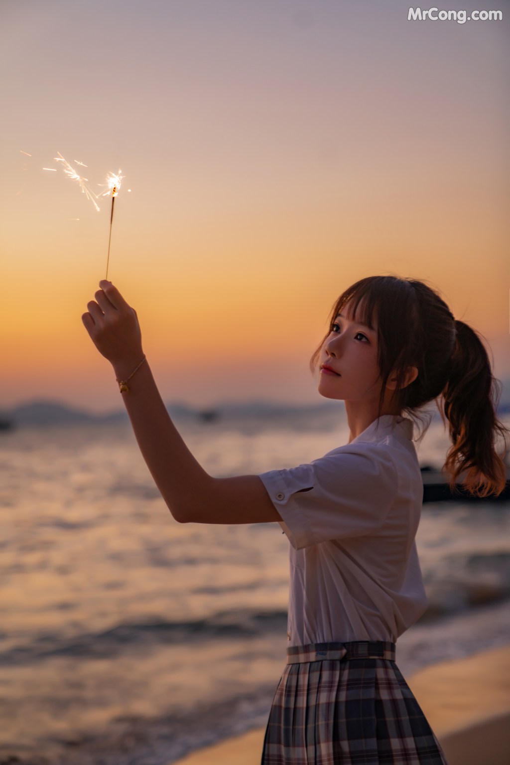 Coser@桜桃喵 Vol.114: 逐海 (17 photos)