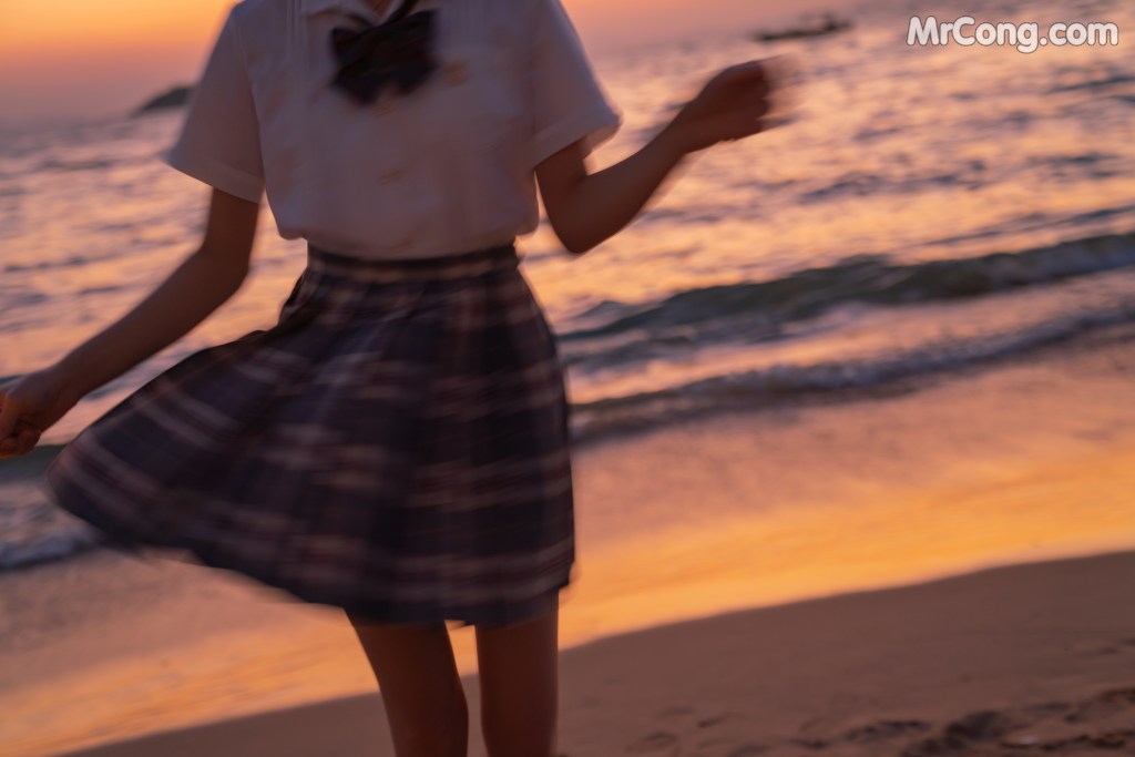 Coser@桜桃喵 Vol.114: 逐海 (17 photos)