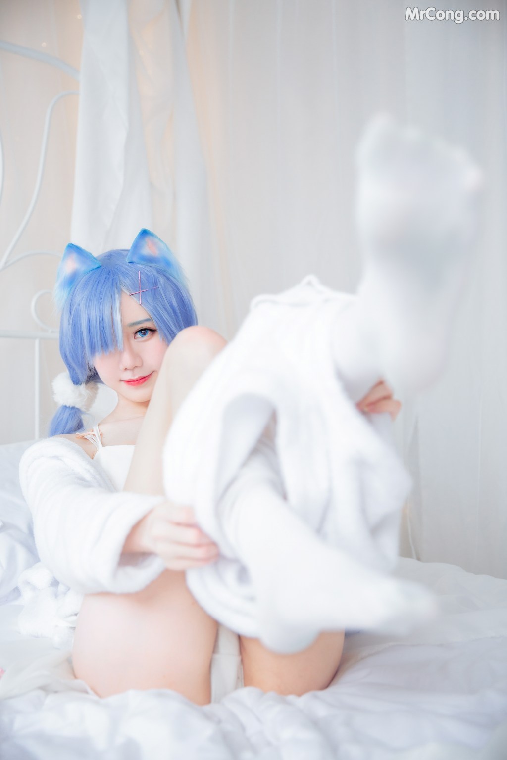 Coser@Sally多啦雪 (Sally Dorasnow): [ReZero][Rem] White Kitty (49 photos)