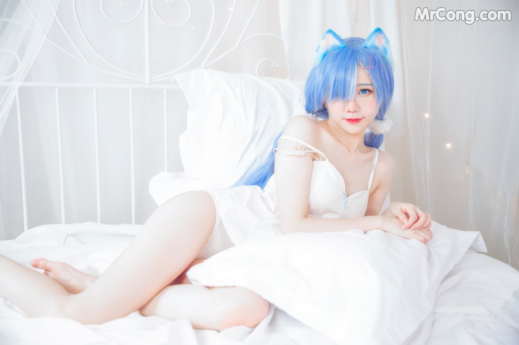 Coser@Sally多啦雪 (Sally Dorasnow): [ReZero][Rem] White Kitty (49 photos) – Page 3