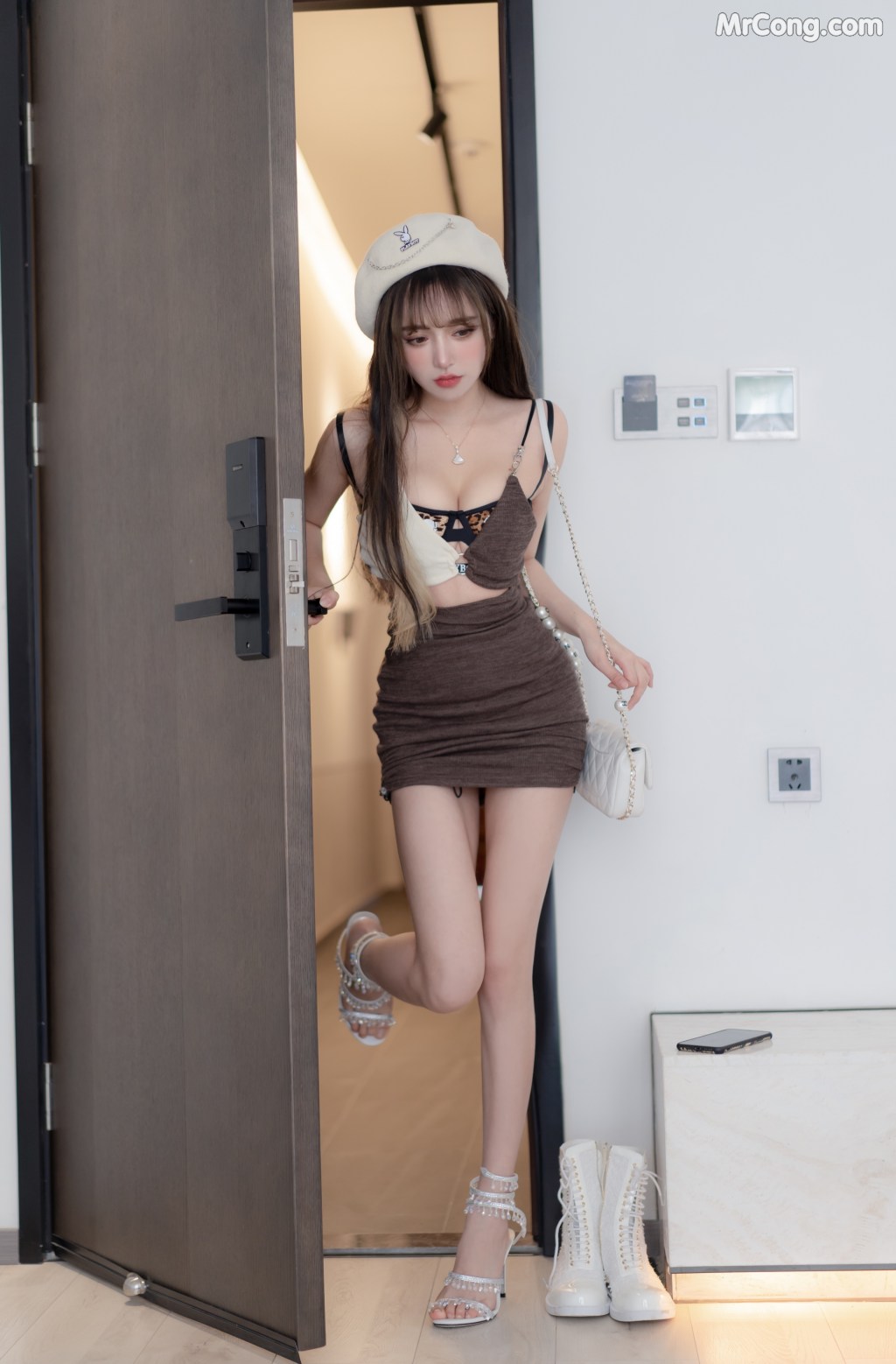 Coser@过期米线线喵 Vol.130: 年上女友 (53 photos) – Page 4