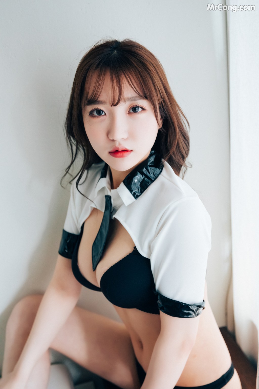 [Loozy] Maximum Vol.2 – Son Ye-Eun (손예은) (63 photos + 35 videos)