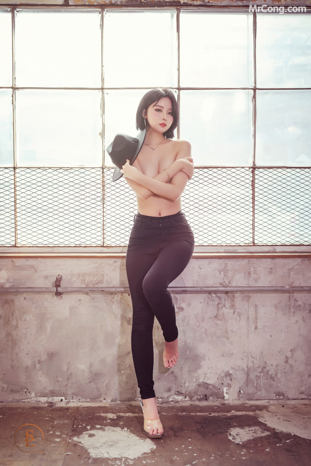 SAINT Photolife – Yuna: Yuna’s Wild (186 photos) – Page 10