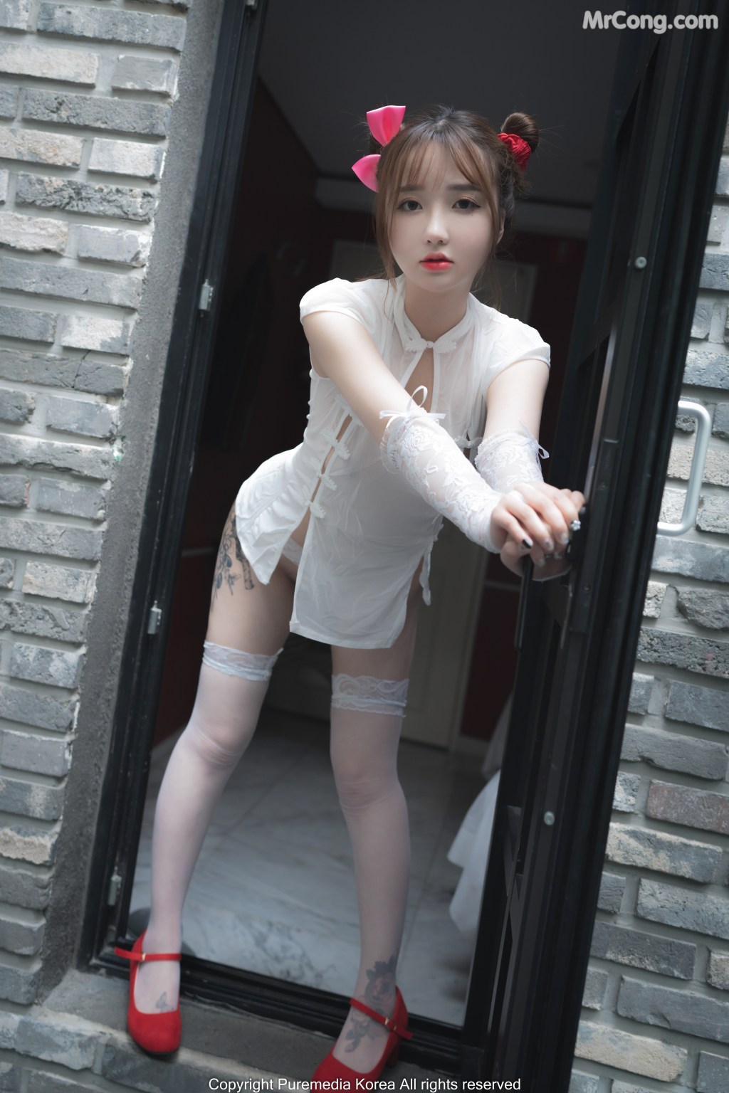 Pure Media Vol.127: Son Ye-Eun (손예은) (101 photos) – Page 4
