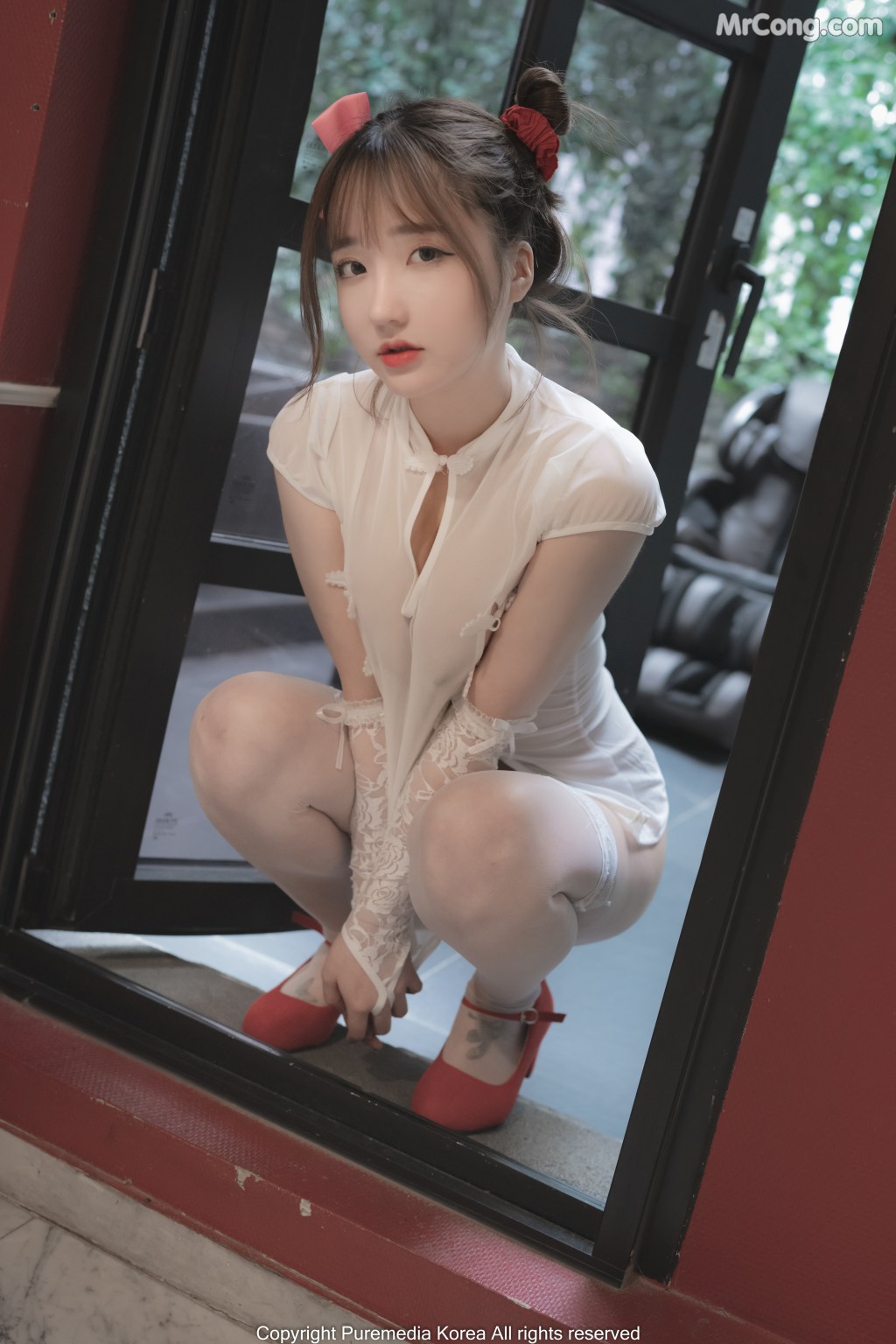 Pure Media Vol.127: Son Ye-Eun (손예은) (101 photos) – Page 5