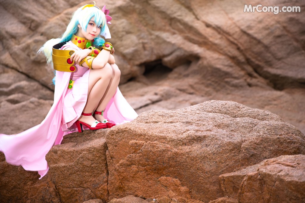 Coser@G44不会受伤 Vol.026: 尼娅 (30 photos)