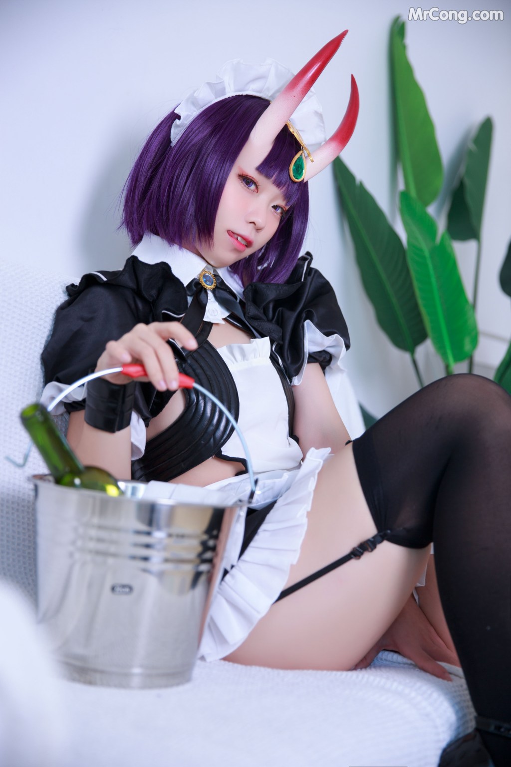 Coser@G44不会受伤 Vol.027: 酒吞女仆 电子版 (16 photos)