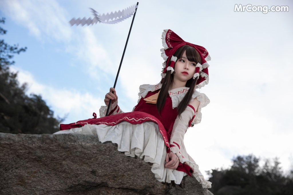 Coser@G44不会受伤 Vol.031: 灵梦 (20 photos)