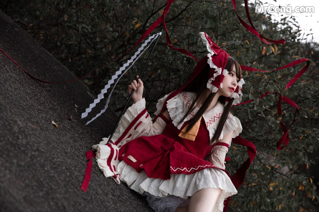 Coser@G44不会受伤 Vol.031: 灵梦 (20 photos)
