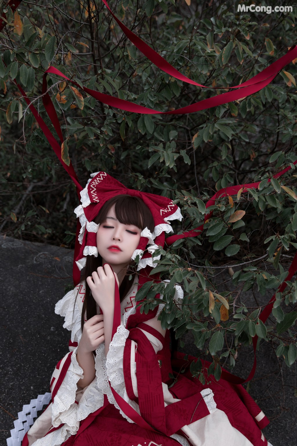 Coser@G44不会受伤 Vol.031: 灵梦 (20 photos)