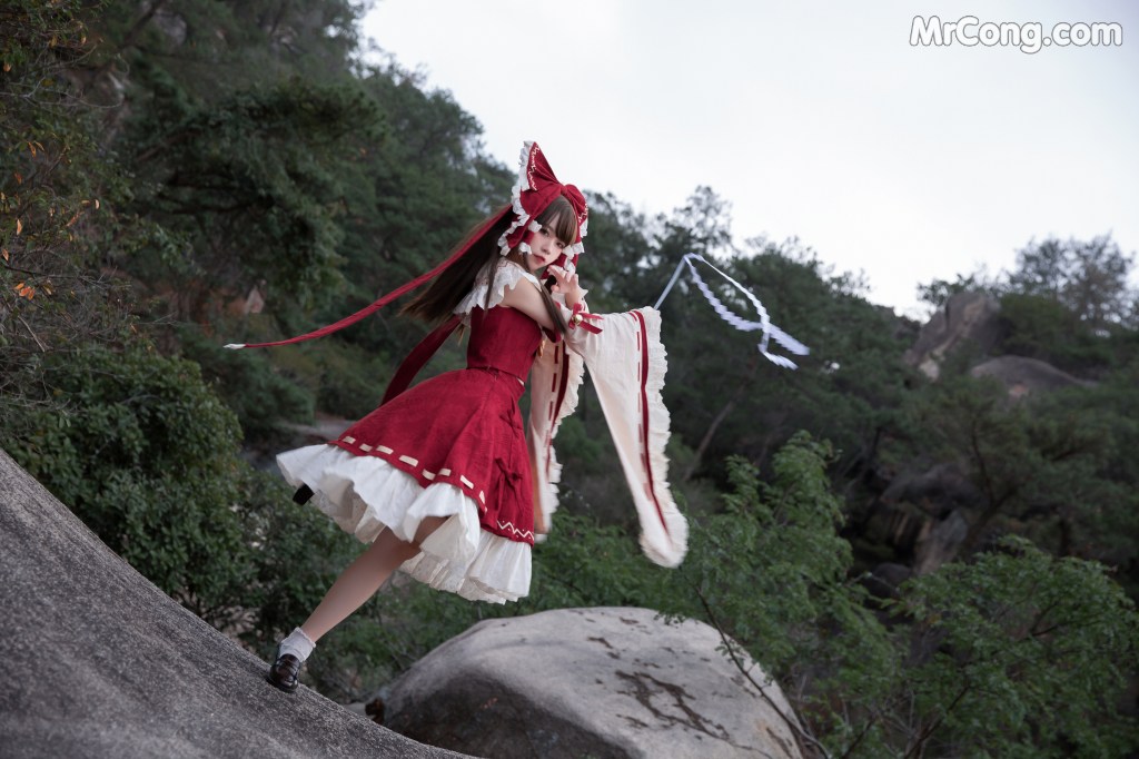 Coser@G44不会受伤 Vol.031: 灵梦 (20 photos)
