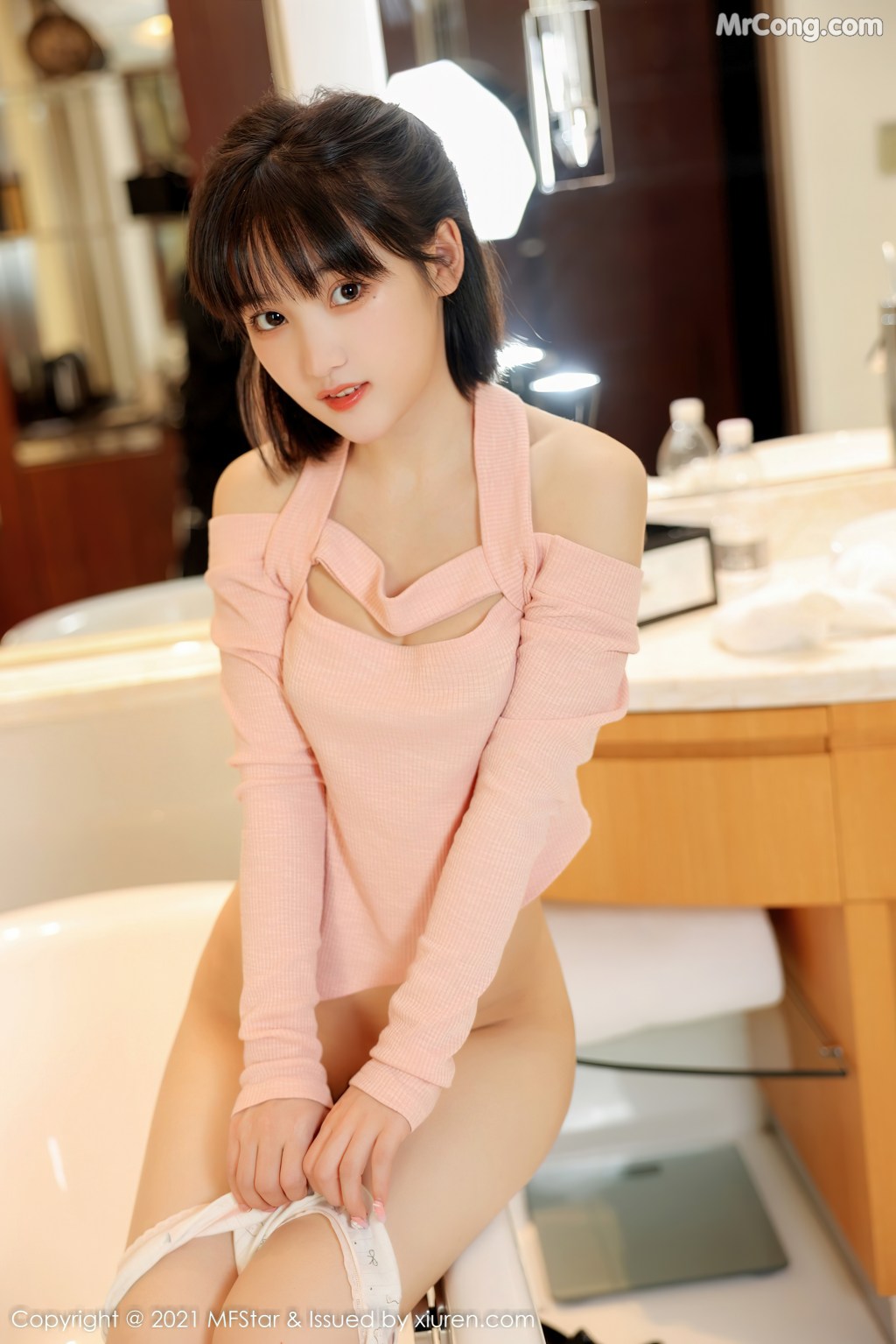 MFStar Vol.545: 甜筒晓彤 (57 photos) – Page 5