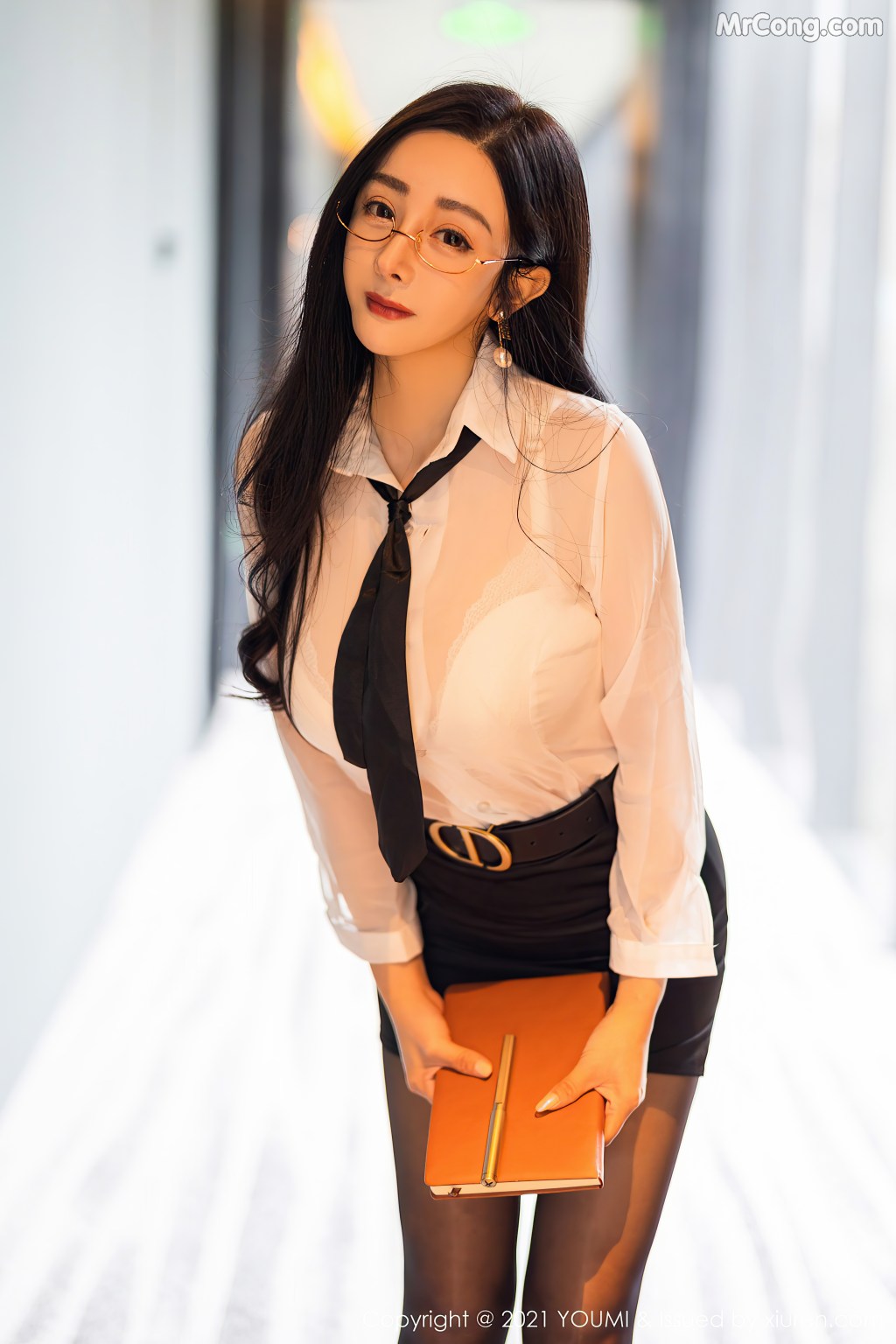 YouMi Vol.723: Yun Er (允爾) (89 photos)