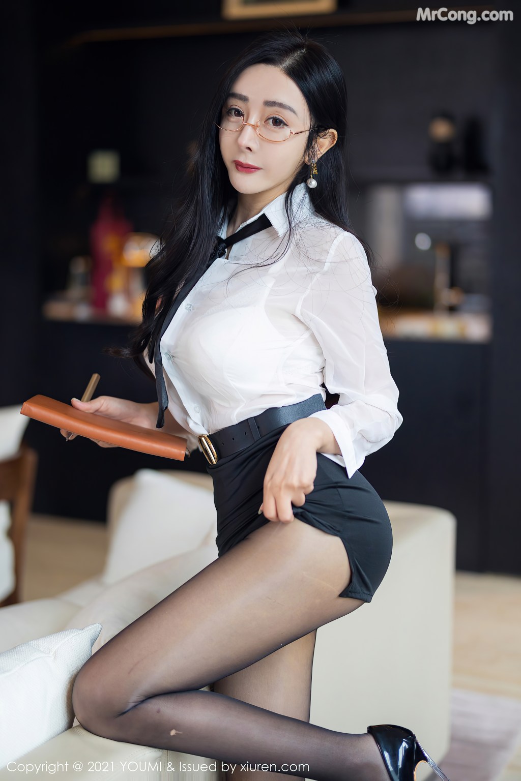 YouMi Vol.723: Yun Er (允爾) (89 photos) – Page 3