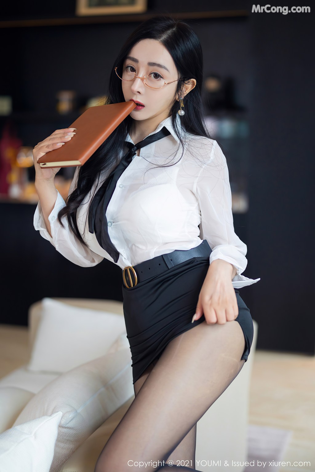 YouMi Vol.723: Yun Er (允爾) (89 photos) – Page 3