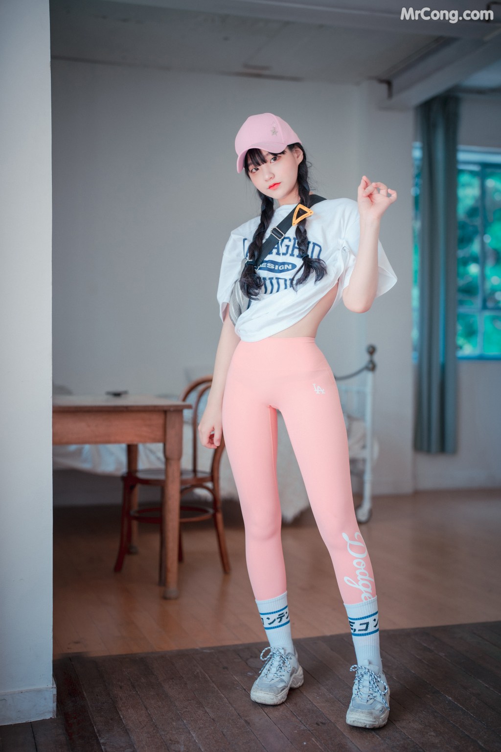 DJAWA Photo – Jeong Jenny (정제니): “Loose and Tight Pink” (159 photos)