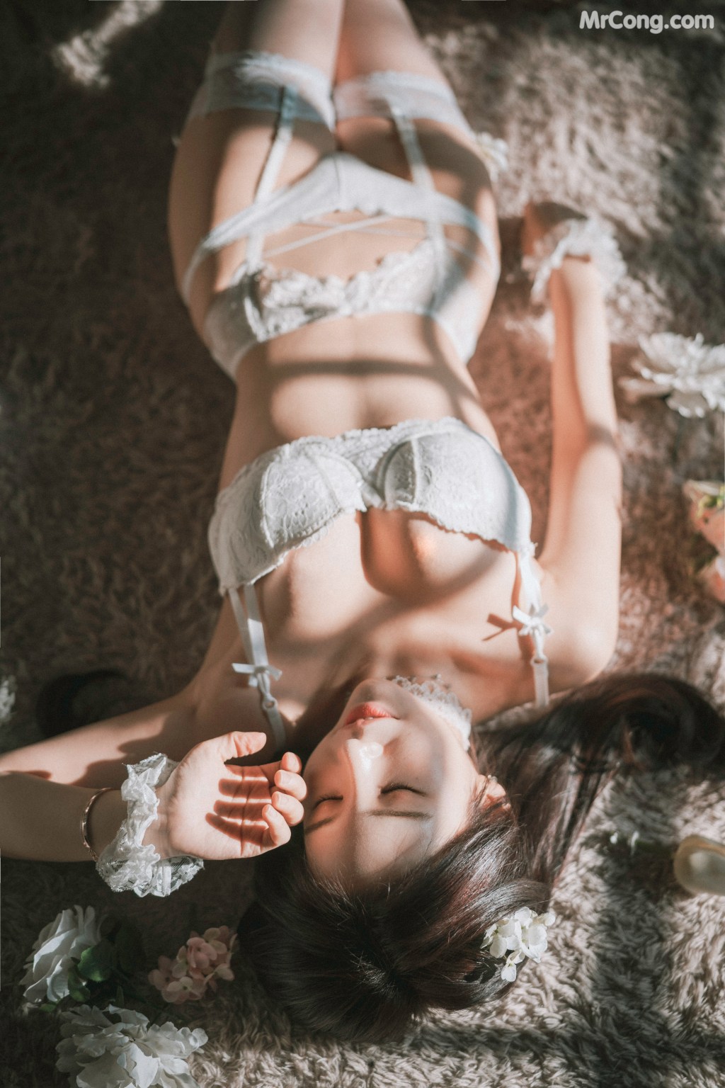 DJAWA Photo – Zzyuri (쮸리): “Alluring White” (44 photos) – Page 2