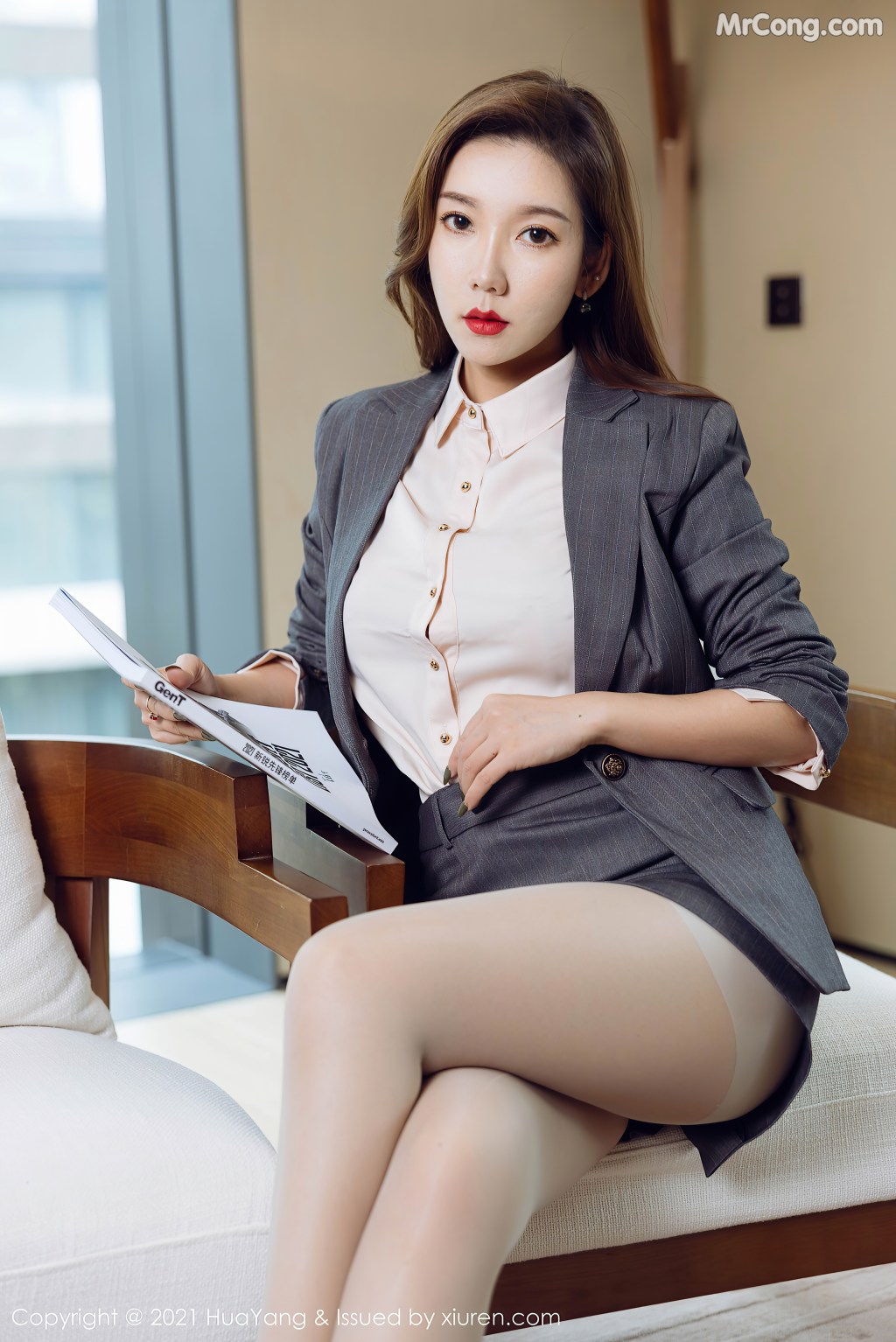 HuaYang Vol.470: Ai Jing Xiang (艾静香) (50 photos)