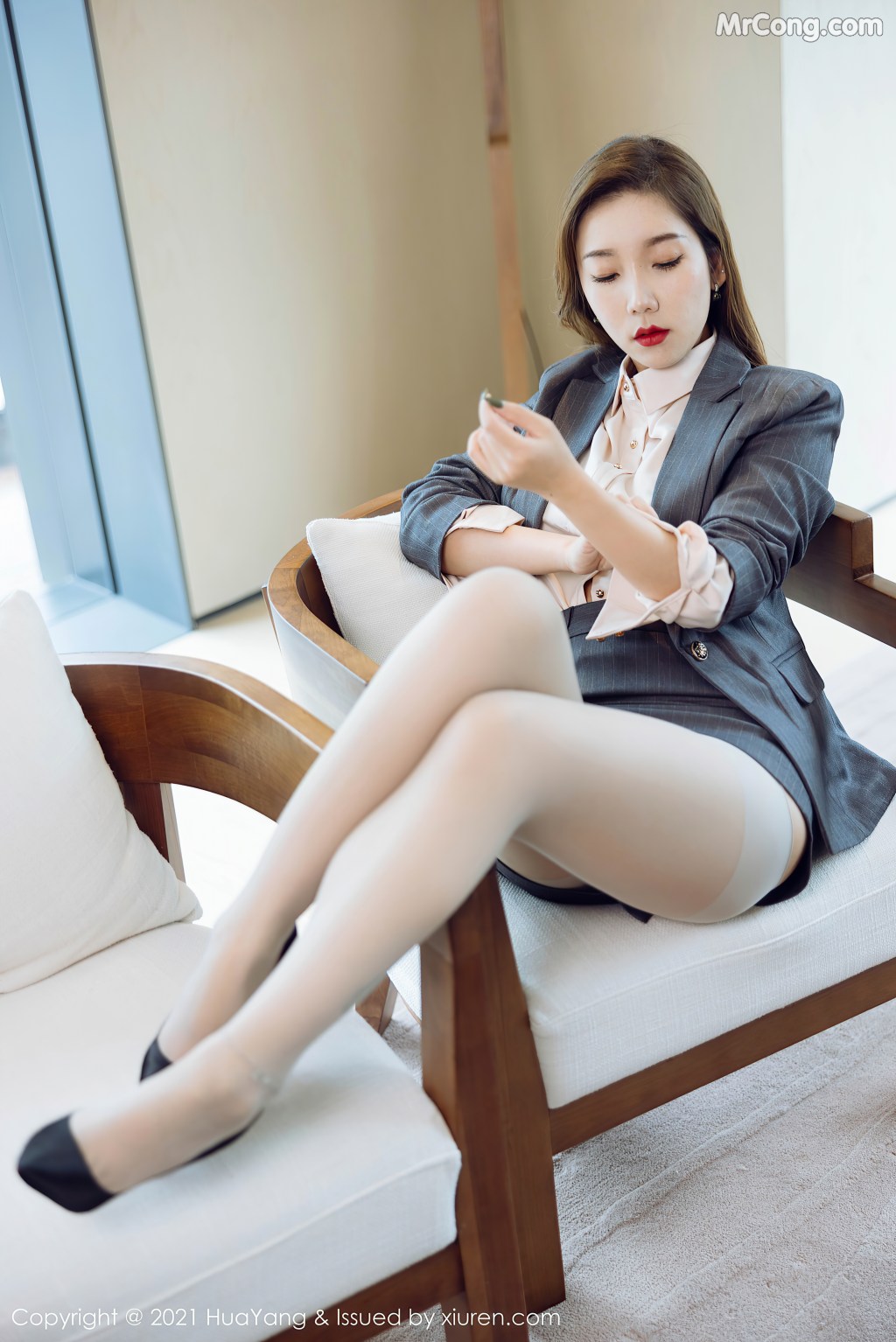 HuaYang Vol.470: Ai Jing Xiang (艾静香) (50 photos)