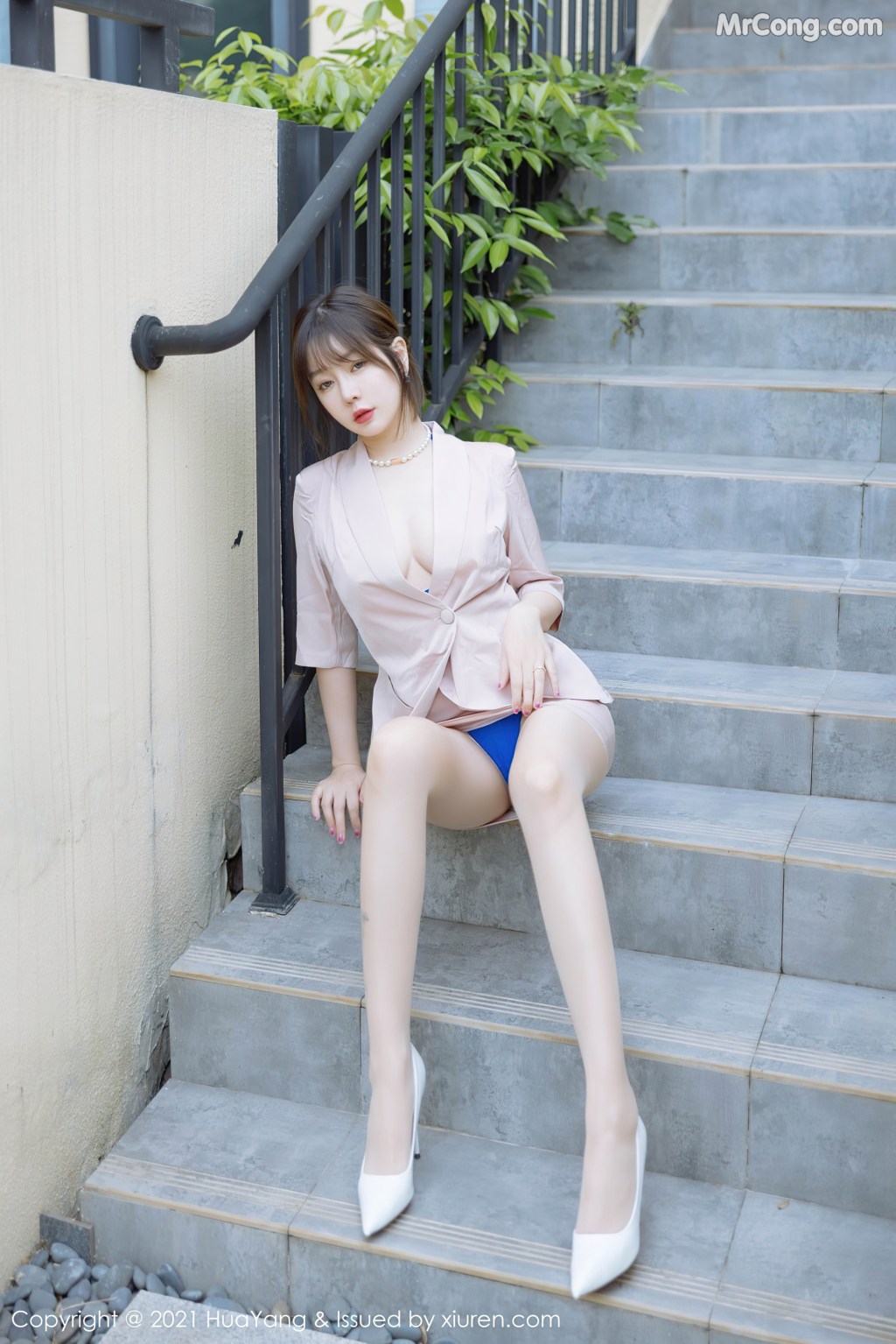 HuaYang Vol.476: Wang Yu Chun (王雨纯) (44 photos) – Page 3