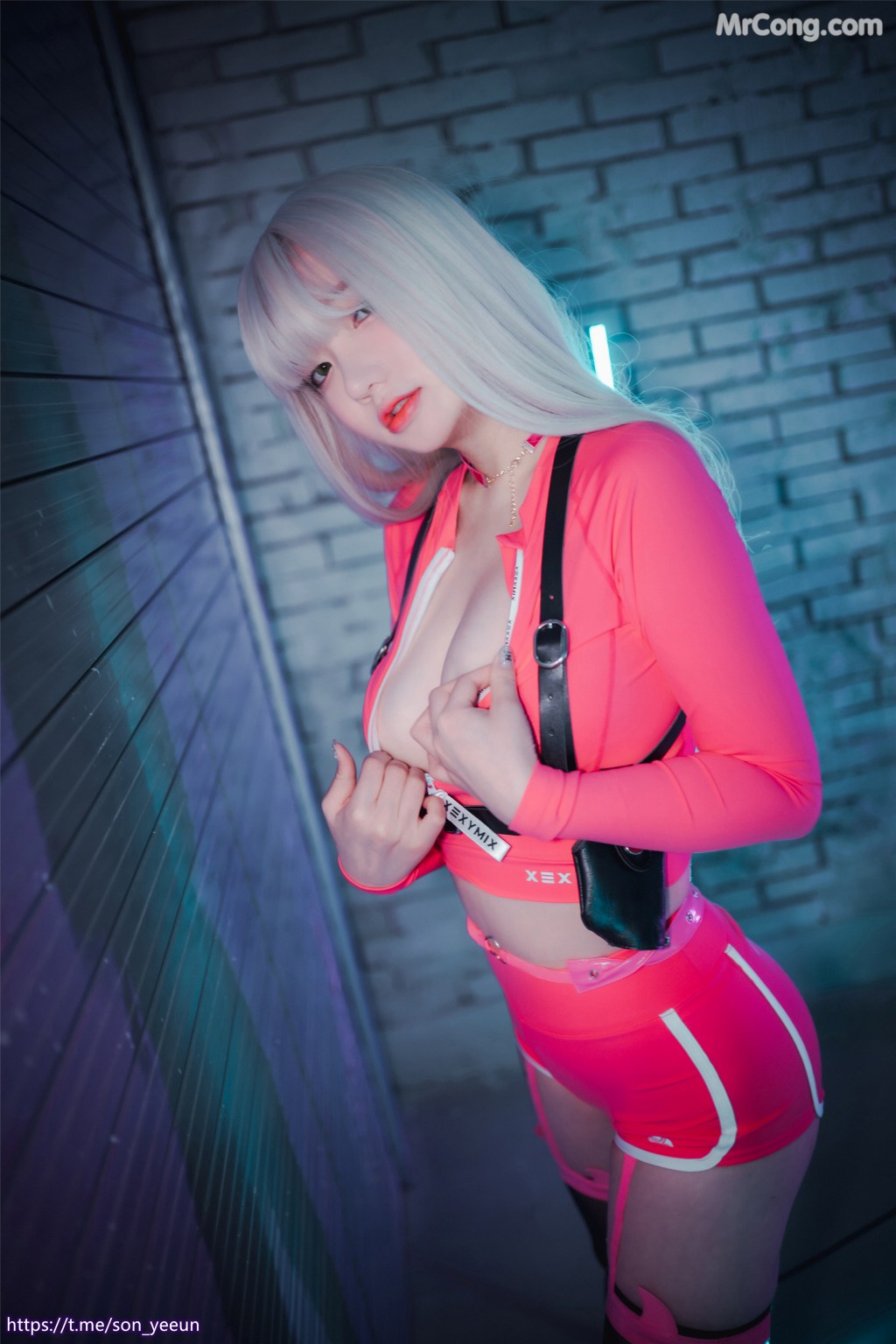 DJAWA Photo – Son Ye-Eun (손예은): “[Squid Game] Triangle Soldier” (56 photos) – Page 4
