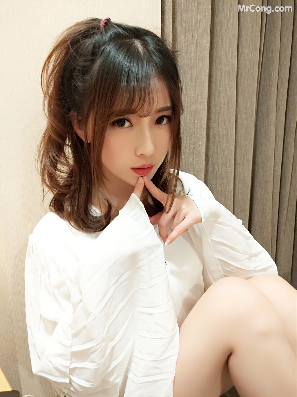 Coser@小女巫露娜 Vol.001: OL风肤色连裤袜 (40 photos)