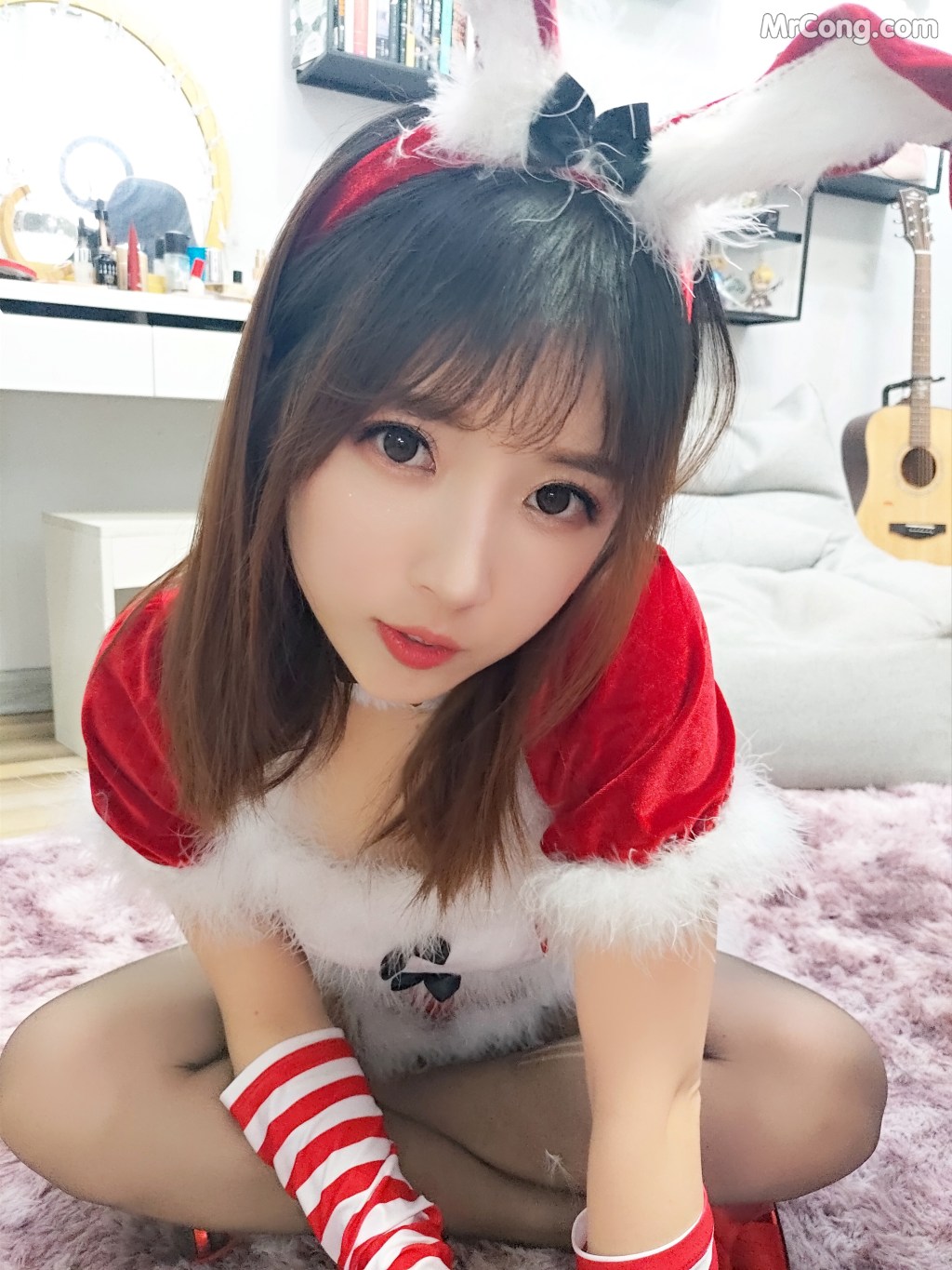 Coser@小女巫露娜 Vol.003: 圣诞装 (37 photos)