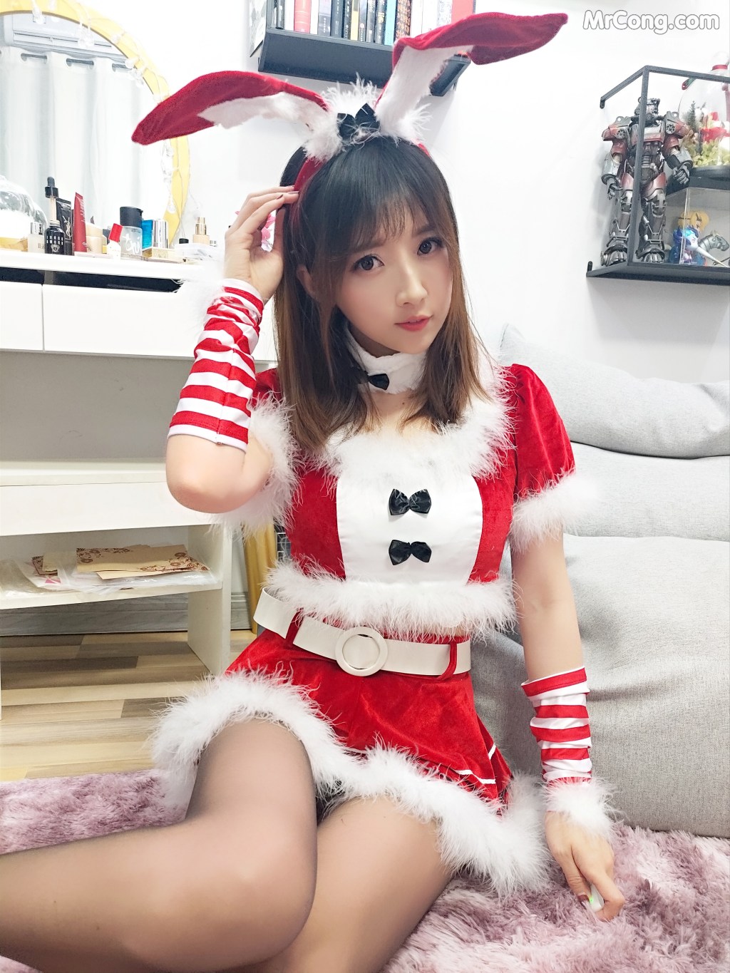 Coser@小女巫露娜 Vol.003: 圣诞装 (37 photos)