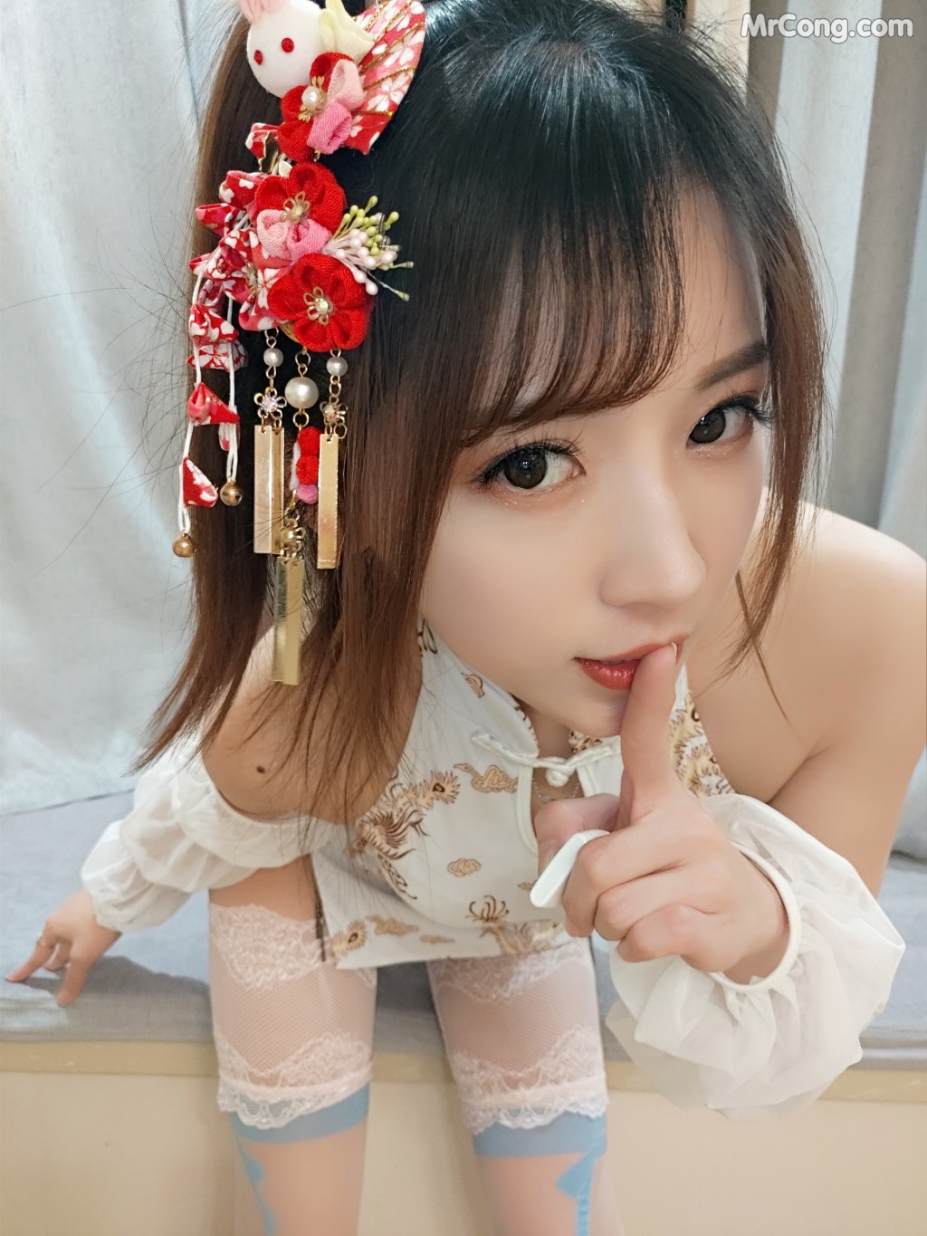 Coser@小女巫露娜 Vol.009: 白色蕾丝长筒 (38 photos) – Page 3