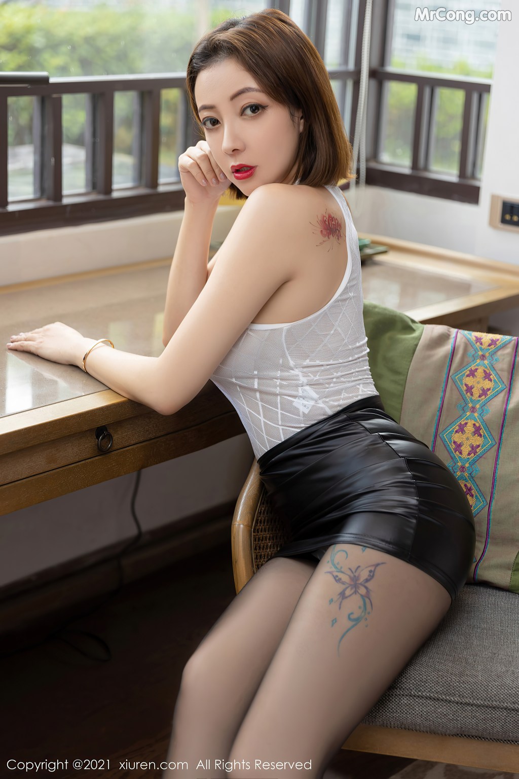 XIUREN No.3942: Victoria (果儿) (52 photos)