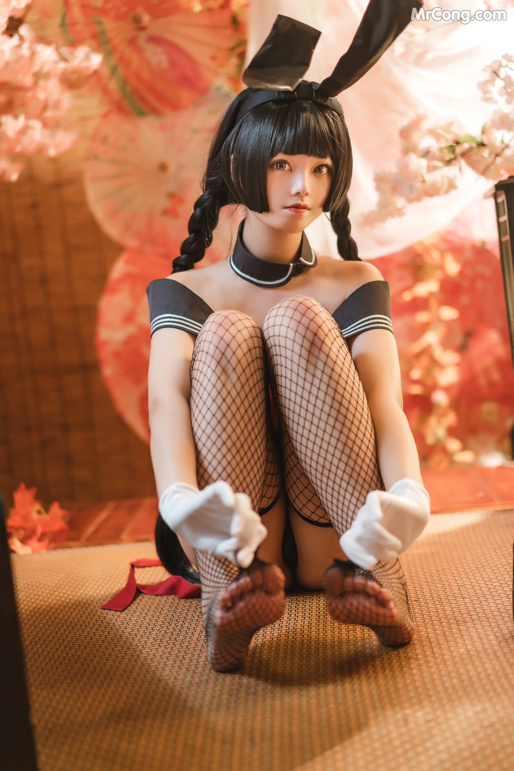 Coser@蜜汁猫裘 Vol.075: 卯月桃子 (50 photos)