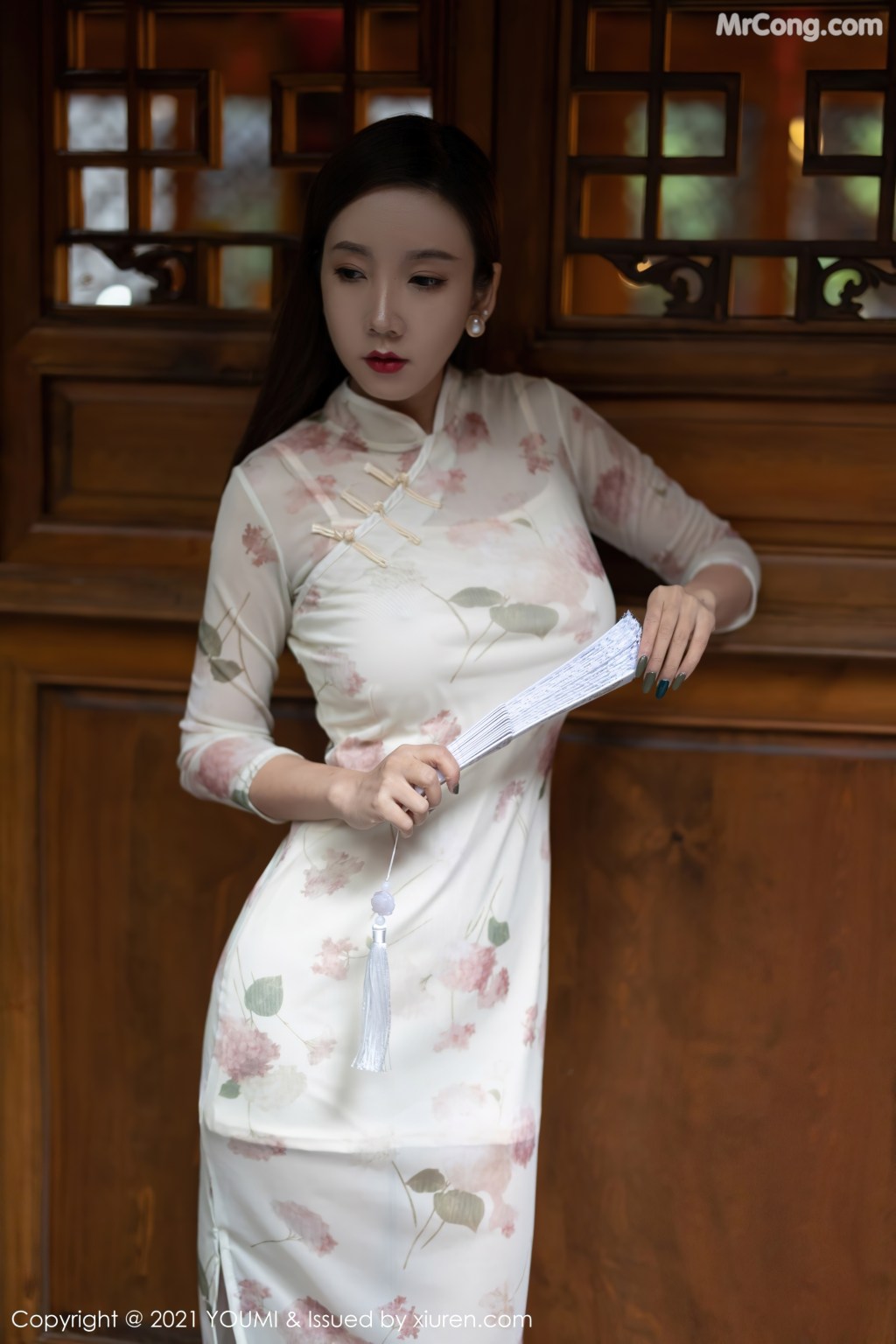 YouMi Vol.732: Ai Jing Xiang (艾静香) (51 photos)