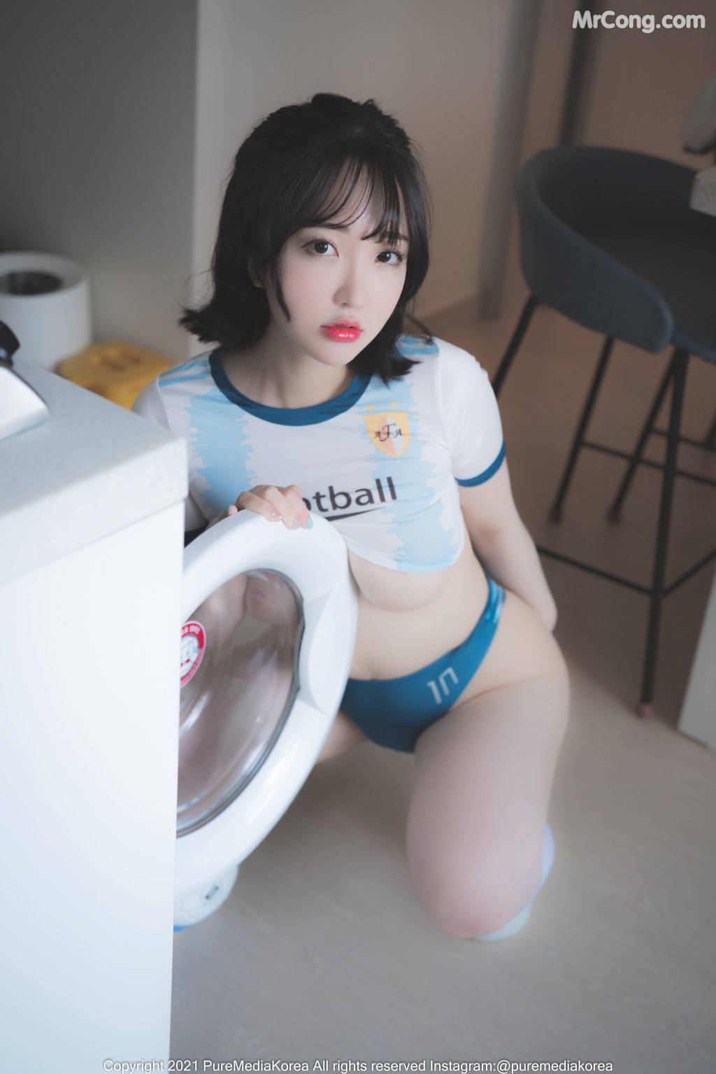 Pure Media Vol.78: Son Ye-Eun (손예은) (88 photos) – Page 6