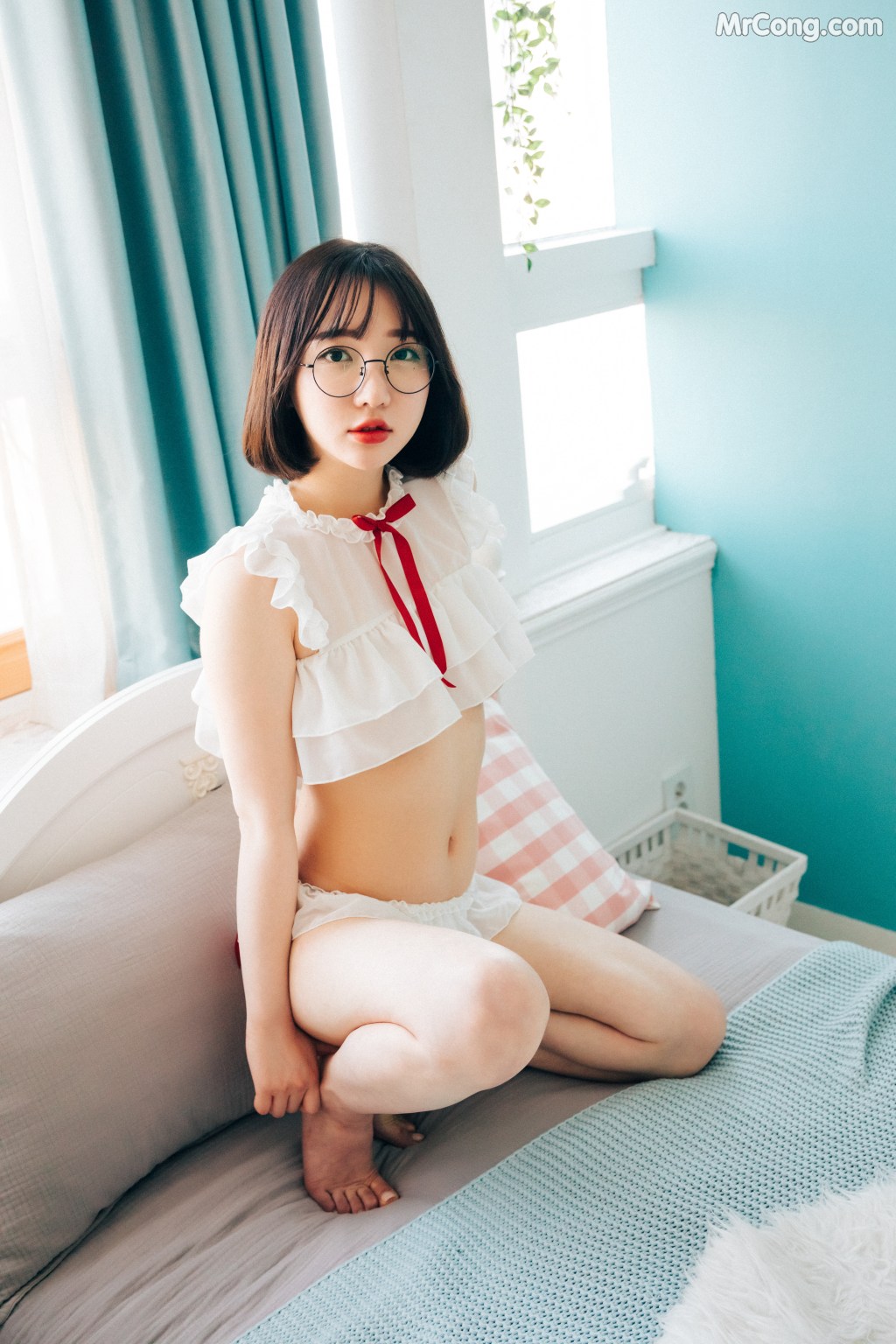 [Loozy] The Queen is Back – Son Ye-Eun (손예은) (104 photos) – Page 4
