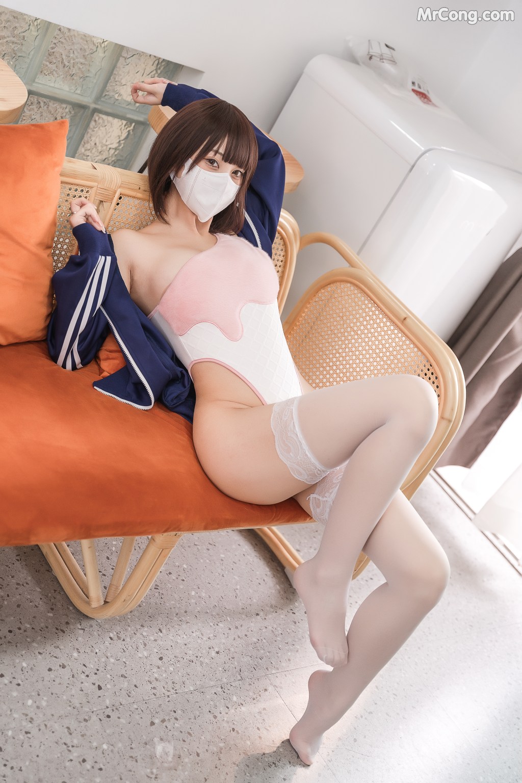 Coser@蜜汁猫裘 Vol.076: 草莓圣代 (45 photos + 4 videos) – Page 2