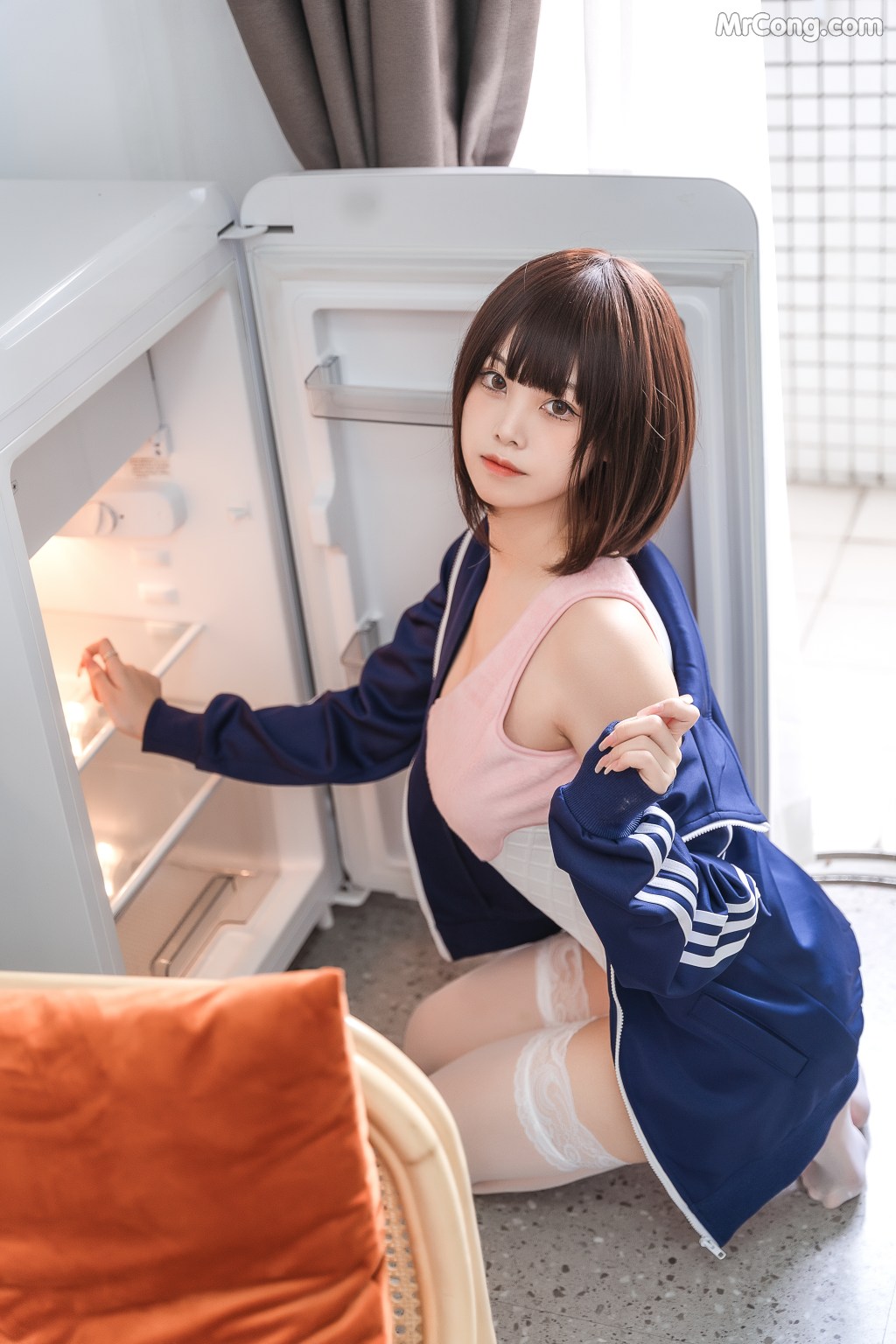 Coser@蜜汁猫裘 Vol.076: 草莓圣代 (45 photos + 4 videos) – Page 4
