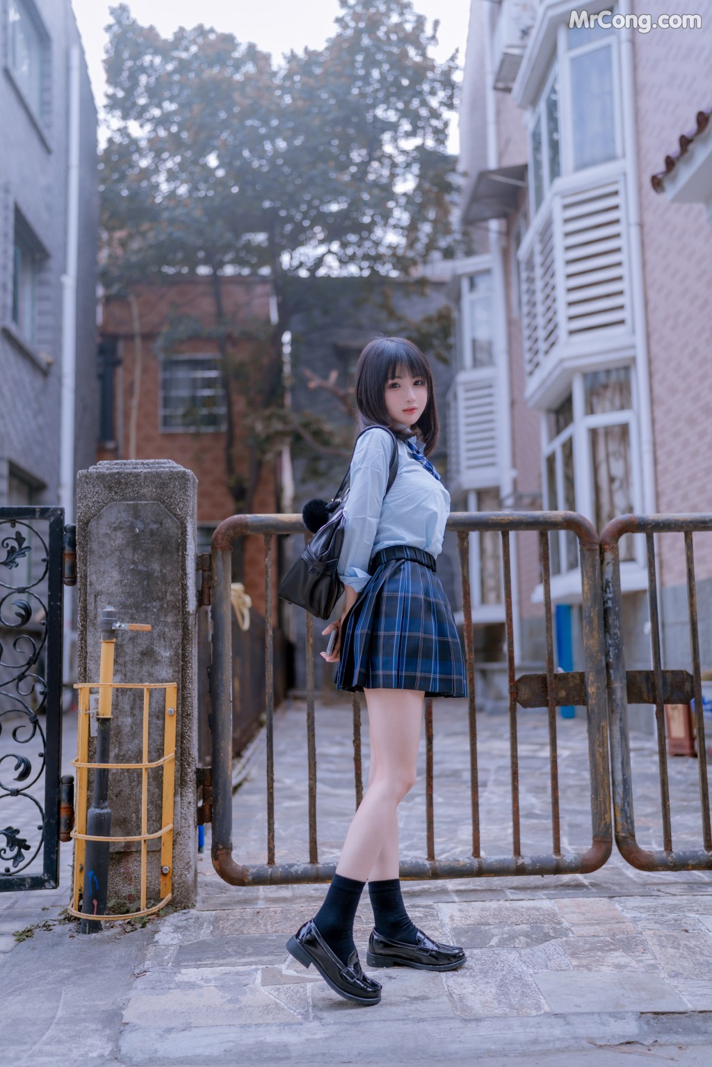 Coser@桜井宁宁 Vol.044: JK之居家 (66 photos) – Page 2